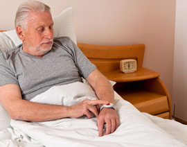 Bei Krankehiten von Alleinstehenden in Berlin ist ein ambulantes Notrufsystem nützlich