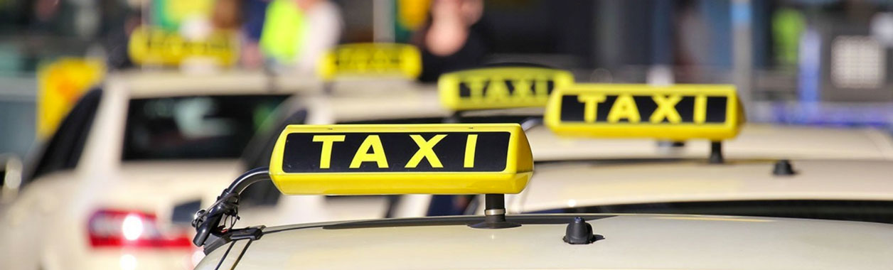 Bequem und komfortabel Seniorentaxi in Berlin